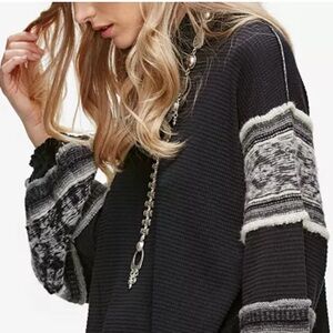 FREE PEOPLE OVERSIZED SWEATER